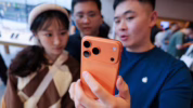 Penjualan iPhone 17 di China