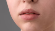 Cara mengatasi bibir kering saat puasa