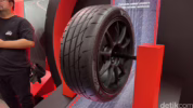 Ban Bridgestone Potenza RE005