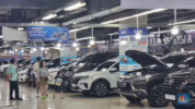 Tren merawat mobil lama