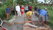 Perbaikan jalan rusak Desa Nglebak