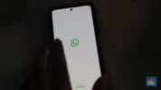 Perbedaan WhatsApp Plus dan versi biasa