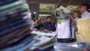 Baju Lebaran Purbaya Sadewa