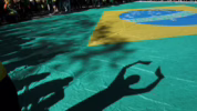 pembatasan media sosial anak di Brasil