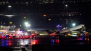 Kecelakaan Pesawat di Bandara LaGuardia