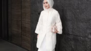 outfit elegan untuk Lebaran serba putih