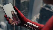 Spider-Man pakai Samsung Galaxy Z Flip