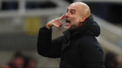 Pep Guardiola melatih Maarten Paes