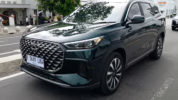 SUV modern paling irit bahan bakar