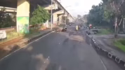 Pajero Sport tabrak lari pedagang buah