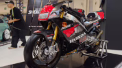 Honda NSR250 MC28 modifikasi karbon