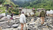 sungai di Himalaya bergeser
