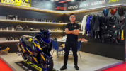 bisnis aksesori sepeda motor