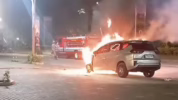 Mobil Xpander terbakar di Bojongsari
