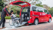 mobil bekas pintu geser