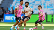 transfer Douglas Luiz