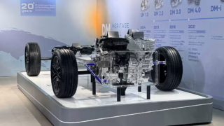 mobil PHEV terlaris di Indonesia