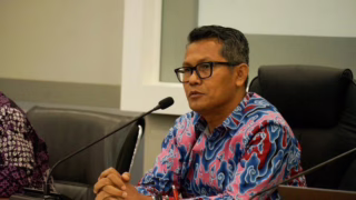 isu pabrik otomotif cabut
