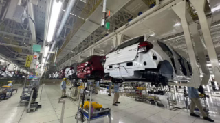 pasar otomotif belum pulih