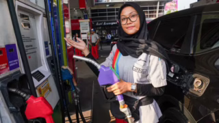 pengguna mobil beralih ke motor