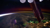 satelit cermin raksasa
