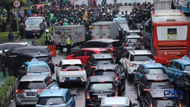 penjualan mobil bensin
